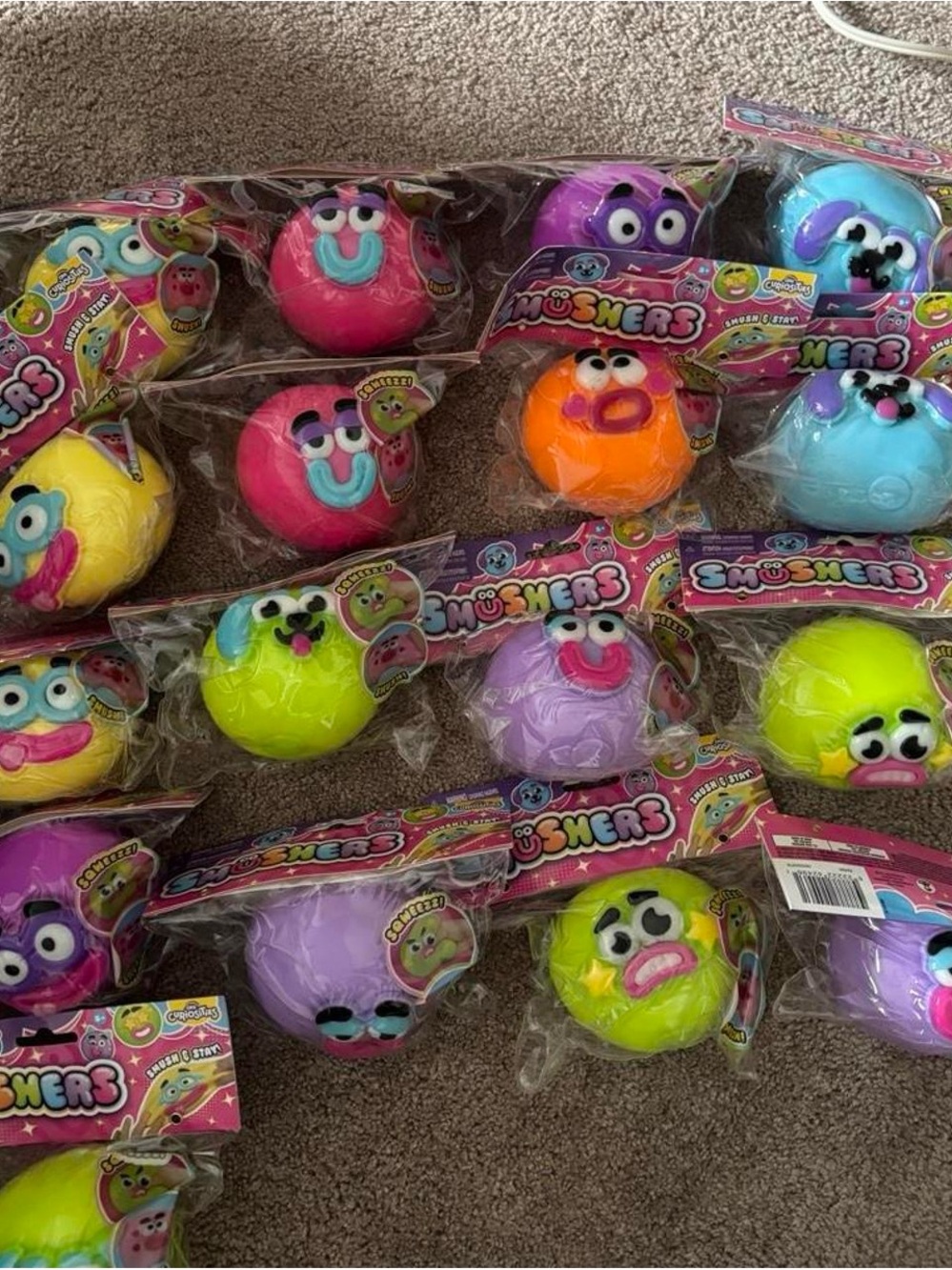 Smusher Scented Squishy Ball Toy - Assorted Neon Colors (3-Pack)